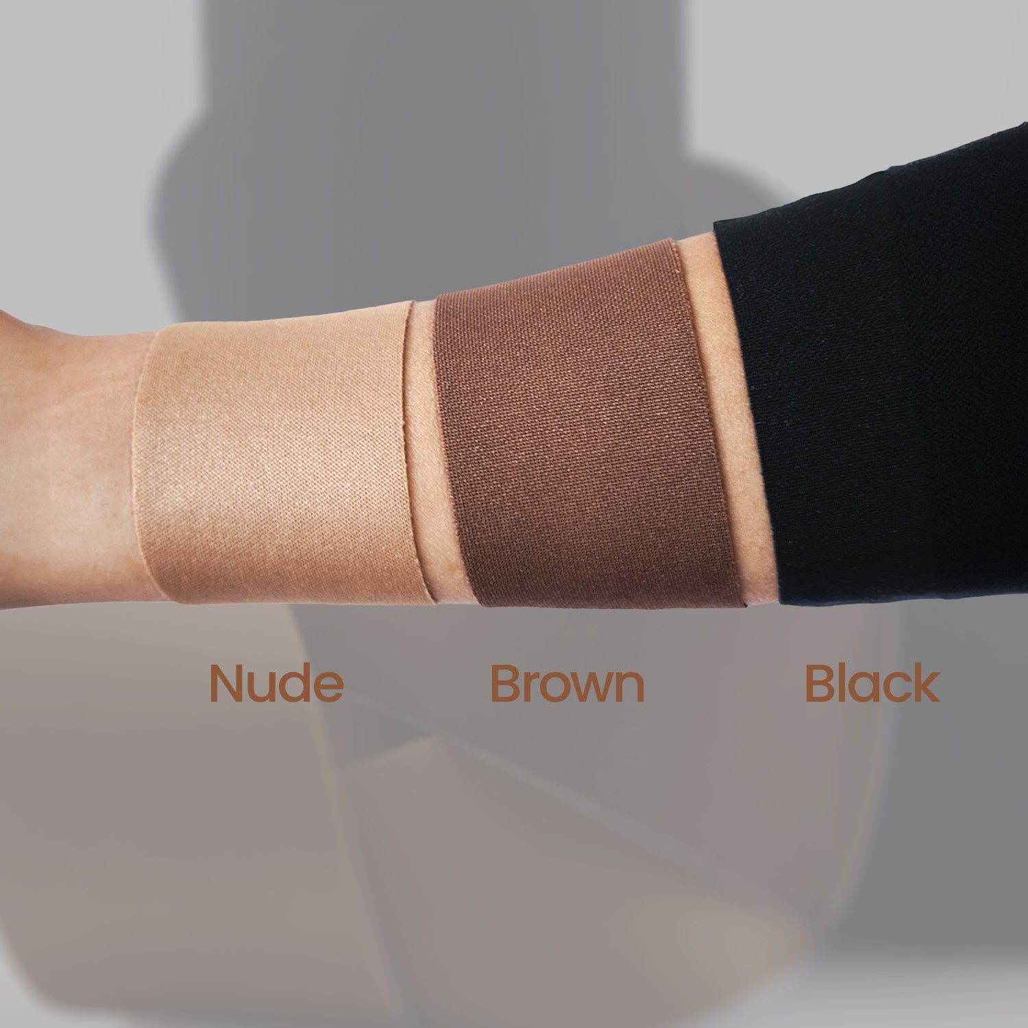 Brust Lift Tape in Nude, Braun und Schwarz – Farbvergleich auf Haut fuer individuelle Hauttoene, Sie’s Studio